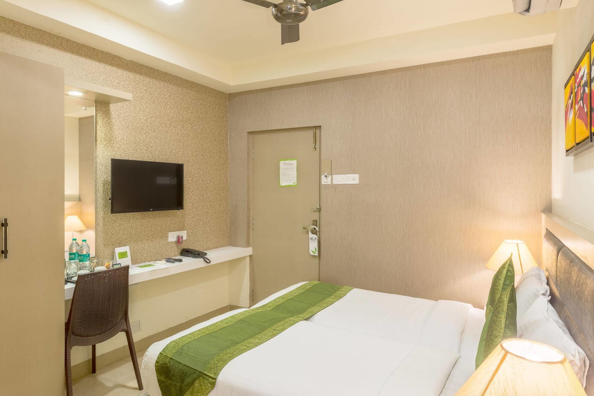 Hotel Treebo Nestlay Airport Alandur Chennai Exterior foto